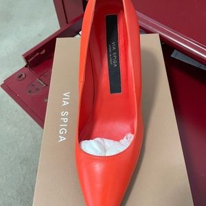 Via Spiga Nikole Women's Pump - Hot Orange LE